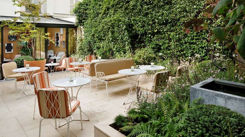 <b>Le Belgrand Paris Champs, Tapestry Coll Restaurant</b>. Images powered by <a href="https://iceportal.shijigroup.com/" title="IcePortal" target="_blank">IcePortal</a>.
