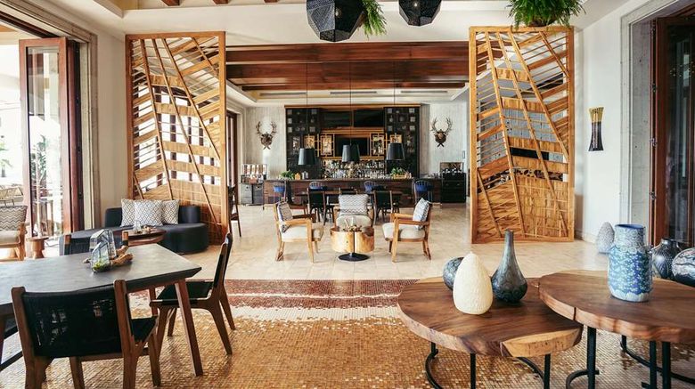 <b>Hilton Grand Vacations Club La Pacifica Restaurant</b>. Images powered by <a href="https://iceportal.shijigroup.com/" title="IcePortal" target="_blank">IcePortal</a>.