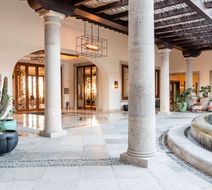 Hilton Grand Vacations Club La Pacifica Lobby