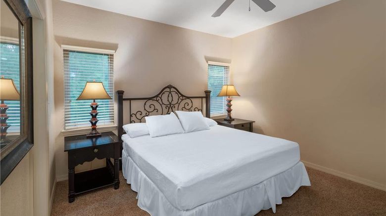 <b>Los Lagos at Hot Springs Village Room</b>. Images powered by <a href="https://iceportal.shijigroup.com/" title="IcePortal" target="_blank">IcePortal</a>.
