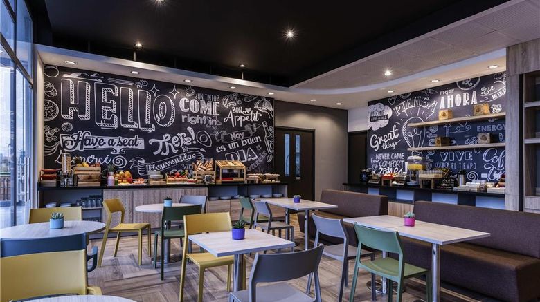 <b>Ibis Chia Restaurant</b>. Images powered by <a href="https://iceportal.shijigroup.com/" title="IcePortal" target="_blank">IcePortal</a>.