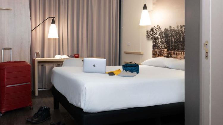 Ibis Chia Room