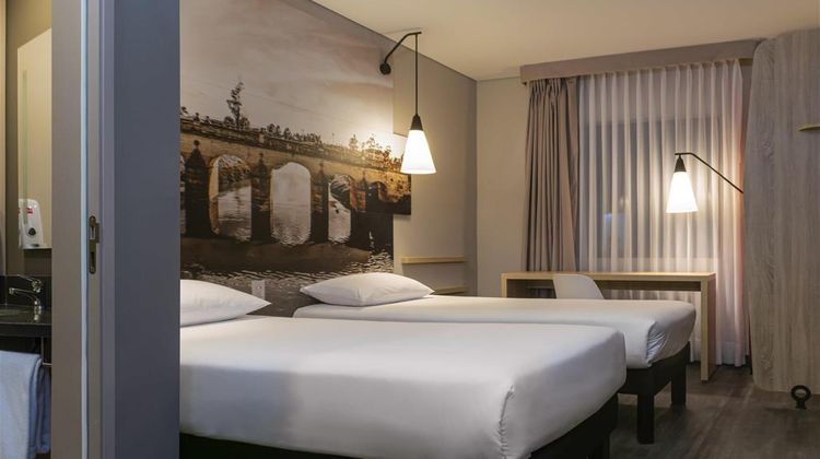 Ibis Chia Room