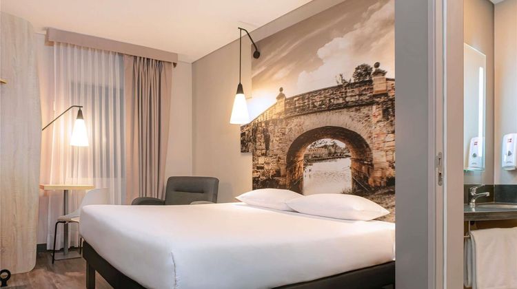 Ibis Chia Room