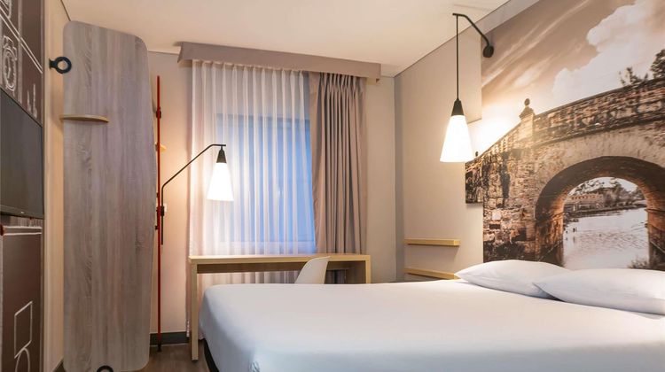 Ibis Chia Room