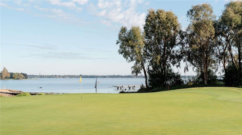 <b>The Sebel Yarrawonga Silverwoods Golf</b>. Images powered by <a href="https://iceportal.shijigroup.com/" title="IcePortal" target="_blank">IcePortal</a>.