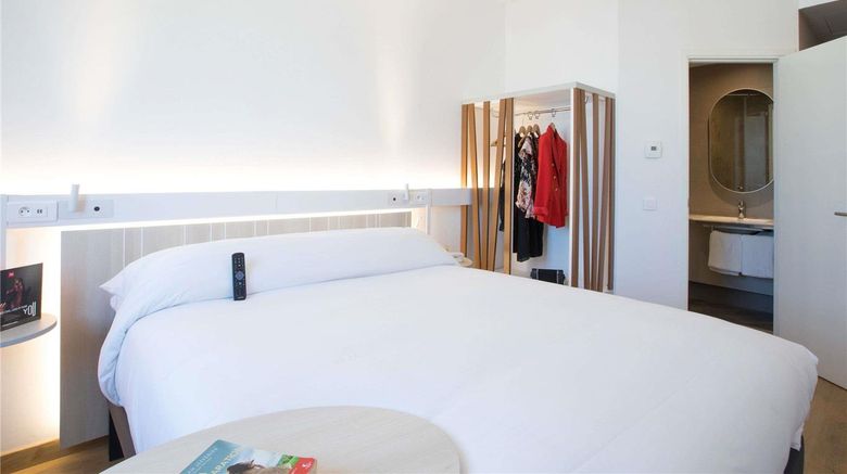 <b>Ibis Abdelmoumen Casa Centre Room</b>. Images powered by <a href="https://iceportal.shijigroup.com/" title="IcePortal" target="_blank">IcePortal</a>.