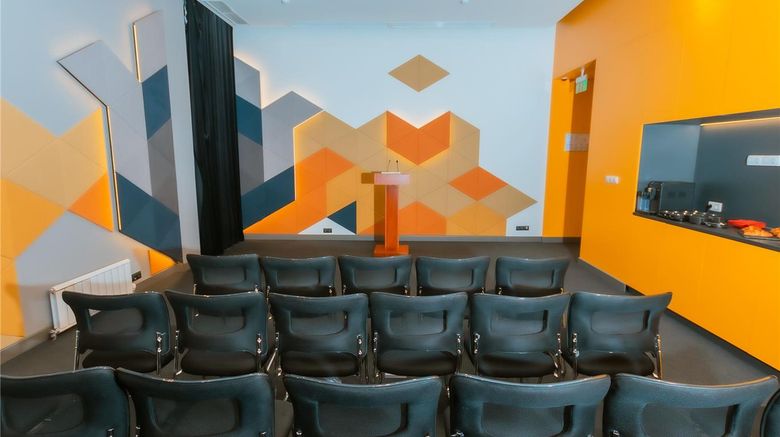 <b>Ibis Aktobe Meeting</b>. Images powered by <a href="https://iceportal.shijigroup.com/" title="IcePortal" target="_blank">IcePortal</a>.