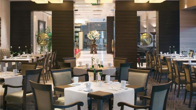 <b>Moevenpick Hotel Izmir Restaurant</b>. Images powered by <a href="https://iceportal.shijigroup.com/" title="IcePortal" target="_blank">IcePortal</a>.