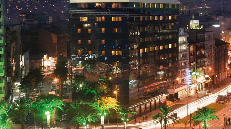 <b>Moevenpick Hotel Izmir Exterior</b>. Images powered by <a href="https://iceportal.shijigroup.com/" title="IcePortal" target="_blank">IcePortal</a>.