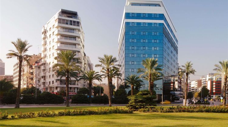 Moevenpick Hotel Izmir Exterior
