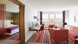 Moevenpick Hotel Zurich-Airport Room