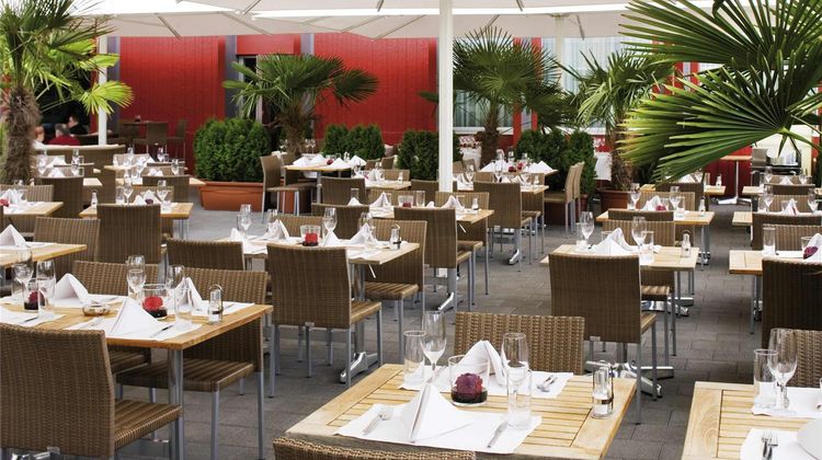 Moevenpick Hotel Zurich-Airport Restaurant