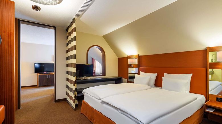 <b>Moevenpick Hotel Egerkingen Room</b>. Images powered by <a href="https://iceportal.shijigroup.com/" title="IcePortal" target="_blank">IcePortal</a>.