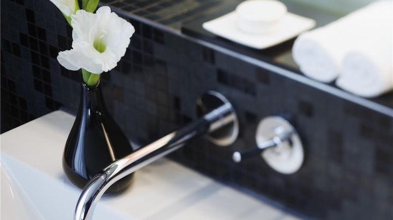 <b>Moevenpick Stuttgart Airport Suite</b>. Images powered by <a href="https://iceportal.shijigroup.com/" title="IcePortal" target="_blank">IcePortal</a>.