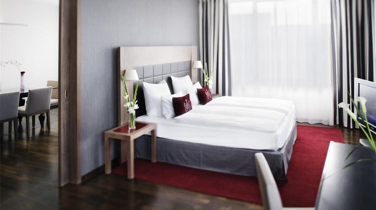 Moevenpick Stuttgart Airport Suite