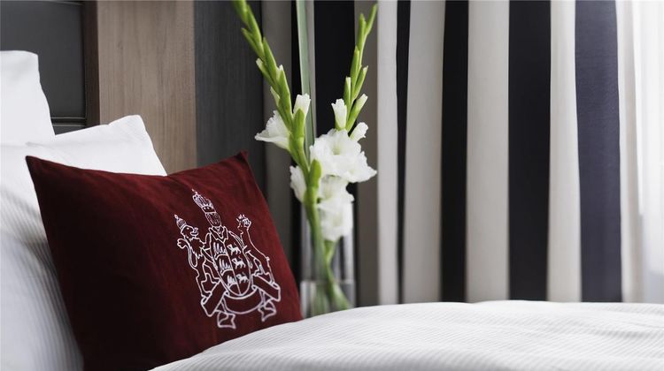 Moevenpick Stuttgart Airport Room
