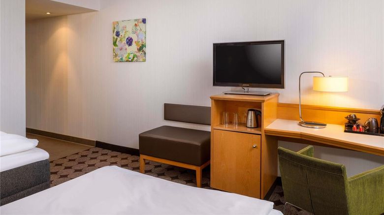 <b>Moevenpick Hotel Nuremberg-Airport Room</b>. Images powered by <a href="https://iceportal.shijigroup.com/" title="IcePortal" target="_blank">IcePortal</a>.