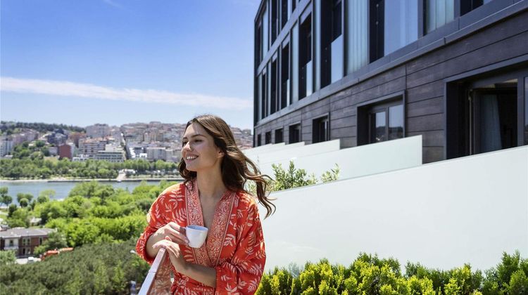Moevenpick Hotel Istanbul Golden Horn Exterior