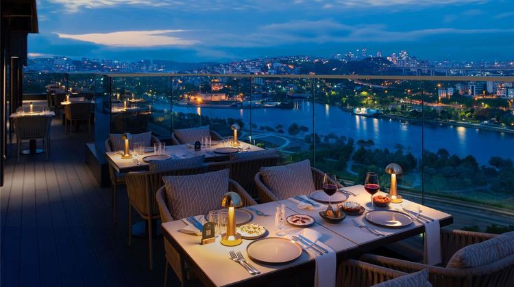 Moevenpick Hotel Istanbul Golden Horn Restaurant