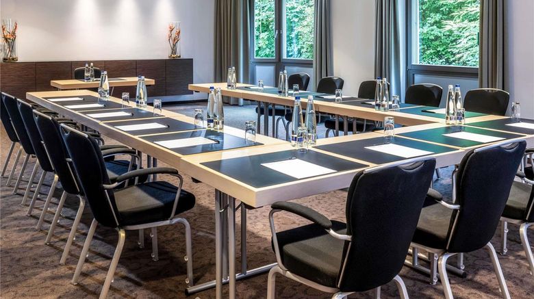 <b>Moevenpick Hotel Muenchen Airport Meeting</b>. Images powered by <a href="https://iceportal.shijigroup.com/" title="IcePortal" target="_blank">IcePortal</a>.