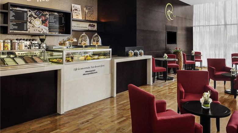 <b>Moevenpick Hotel Jumeirah Lakes Towers Restaurant</b>. Images powered by <a href="https://iceportal.shijigroup.com/" title="IcePortal" target="_blank">IcePortal</a>.