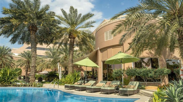 <b>Moevenpick Hotel Bahrain Pool</b>. Images powered by <a href="https://iceportal.shijigroup.com/" title="IcePortal" target="_blank">IcePortal</a>.