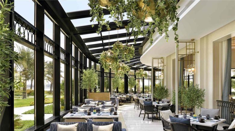<b>Moevenpick Hotel Bahrain Restaurant</b>. Images powered by <a href="https://iceportal.shijigroup.com/" title="IcePortal" target="_blank">IcePortal</a>.