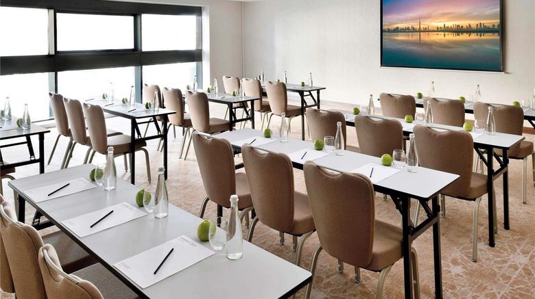 <b>Moevenpick Hotel Apartments Downtown Meeting</b>. Images powered by <a href="https://iceportal.shijigroup.com/" title="IcePortal" target="_blank">IcePortal</a>.
