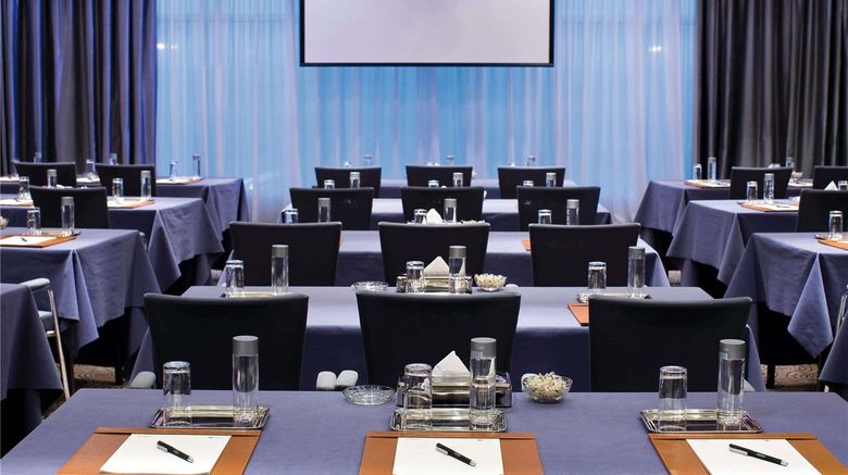 <b>Moevenpick Hotel Al Khobar Meeting</b>. Images powered by <a href="https://iceportal.shijigroup.com/" title="IcePortal" target="_blank">IcePortal</a>.