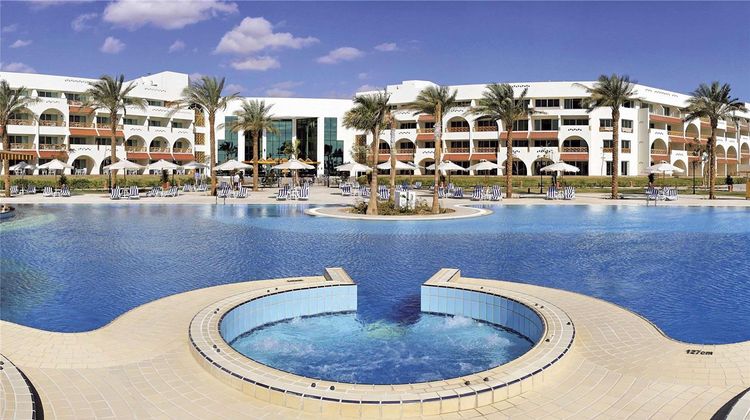 Moevenpick Resort Taba Pool