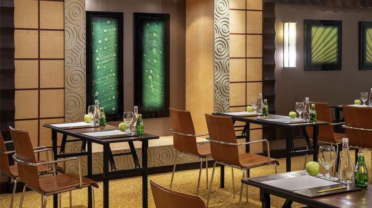 Anwar Al Madinah Moevenpick Hotel Meeting