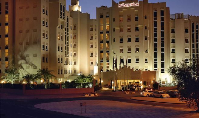 Moevenpick Hotel Doha Exterior