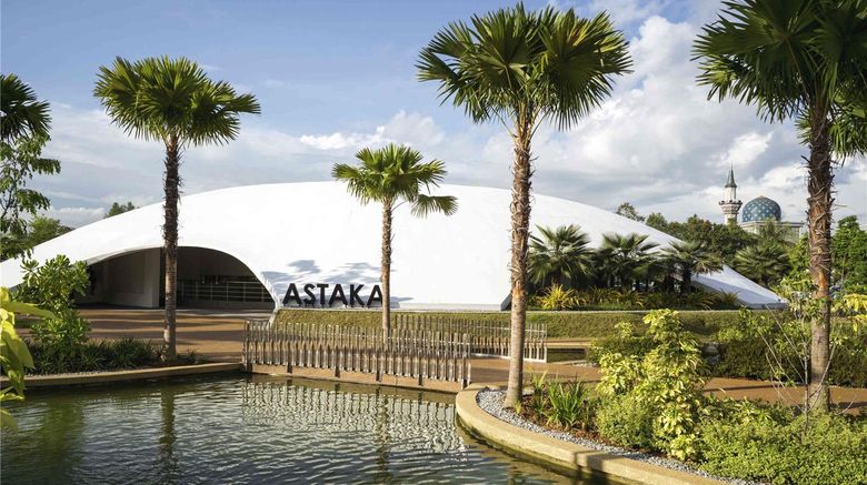 <b>Moevenpick Hotel & Convention Ctr KLIA Exterior</b>. Images powered by <a href="https://iceportal.shijigroup.com/" title="IcePortal" target="_blank">IcePortal</a>.