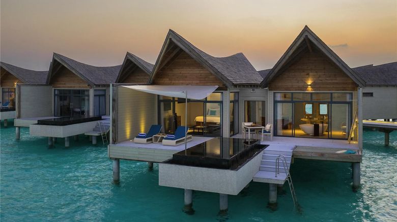 <b>Kuredhivaru Resort & Spa Room</b>. Images powered by <a href="https://iceportal.shijigroup.com/" title="IcePortal" target="_blank">IcePortal</a>.