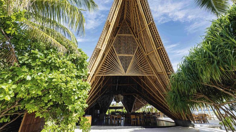 <b>Kuredhivaru Resort & Spa Restaurant</b>. Images powered by <a href="https://iceportal.shijigroup.com/" title="IcePortal" target="_blank">IcePortal</a>.