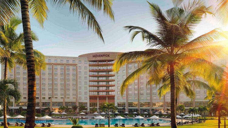 Moevenpick Ambassador Hotel Accra Exterior