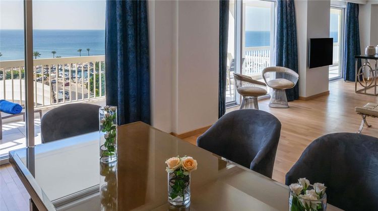 Moevenpick Hotel Beirut Suite