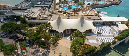 Moevenpick Hotel Beirut Exterior