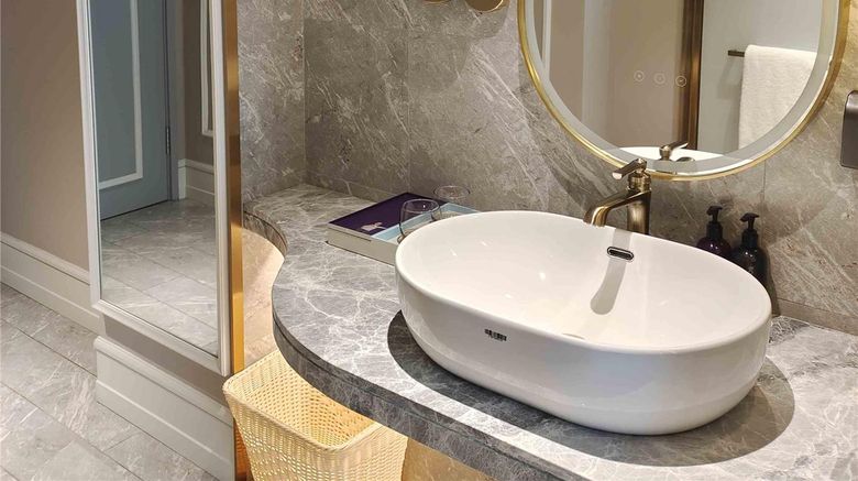 <b>Mercure Nanchang Tengwang Pavilion Room</b>. Images powered by <a href="https://iceportal.shijigroup.com/" title="IcePortal" target="_blank">IcePortal</a>.