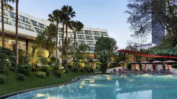 Movenpick BDMS Wellness Resort Bangkok Pool