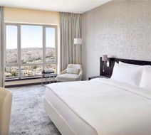 Moevenpick Hotel Amman Room