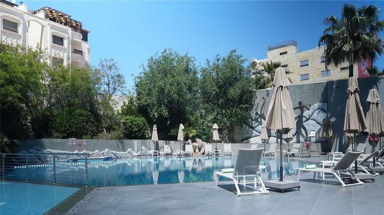 Moevenpick Hotel Amman Pool