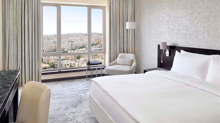 Moevenpick Hotel Amman Exterior