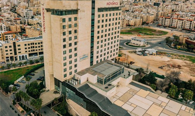 Moevenpick Hotel Amman Exterior
