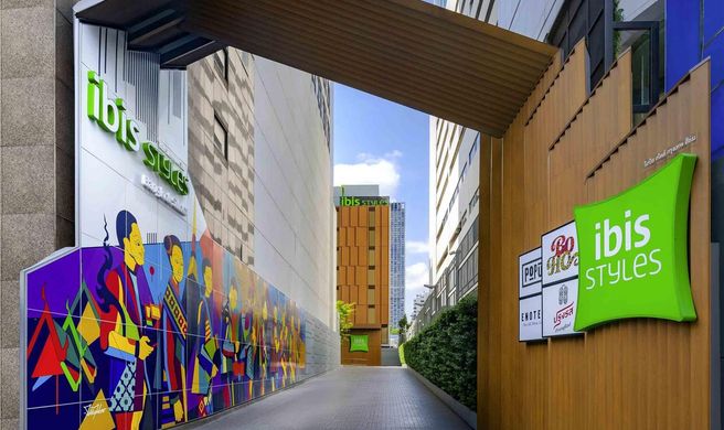 Ibis Styles Bangkok Silom Exterior