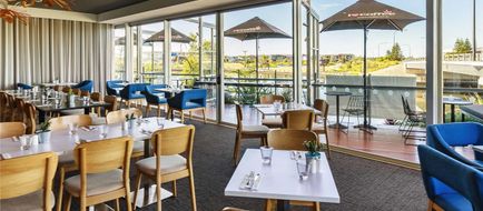 Mercure Sunshine Coast Kawana Waters Exterior