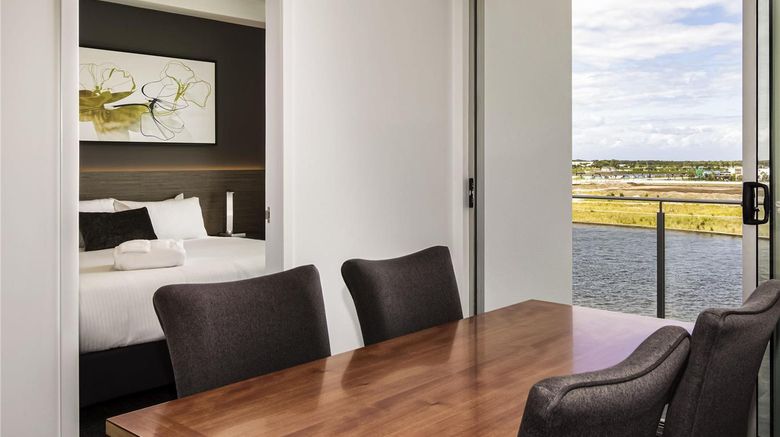 <b>Mercure Sunshine Coast Kawana Waters Room</b>. Images powered by <a href="https://iceportal.shijigroup.com/" title="IcePortal" target="_blank">IcePortal</a>.