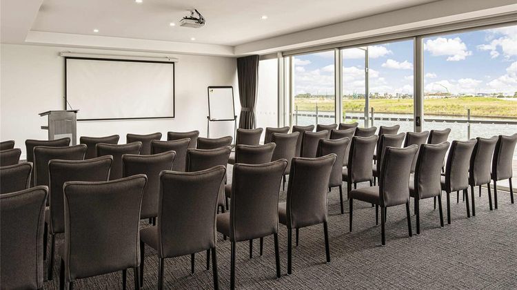 Mercure Sunshine Coast Kawana Waters Meeting