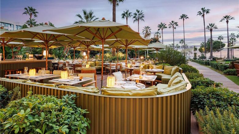 <b>Mondrian Cannes Restaurant</b>. Images powered by <a href="https://iceportal.shijigroup.com/" title="IcePortal" target="_blank">IcePortal</a>.